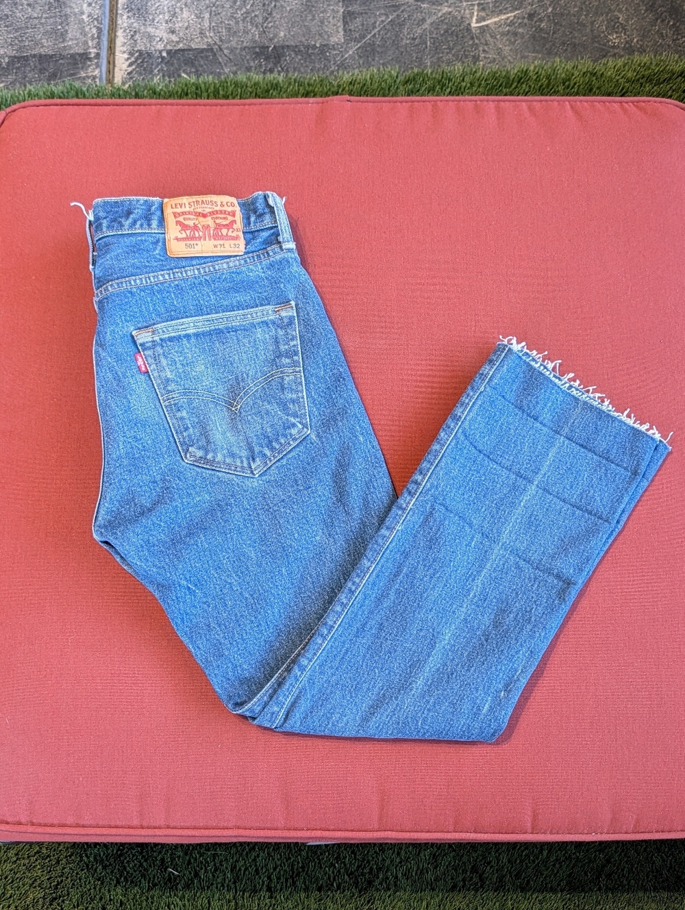 Levi 501 Relaxed Jeans 31x32
